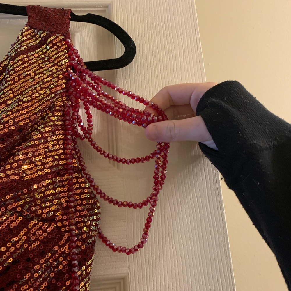 Hi! This is a fitted sequin formal dress - size 11(ish) - Picture 7 of 7